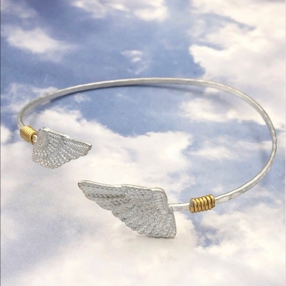 🌼 2-Tone Artesian Style Angel Wings Metal Cuff Bracelet